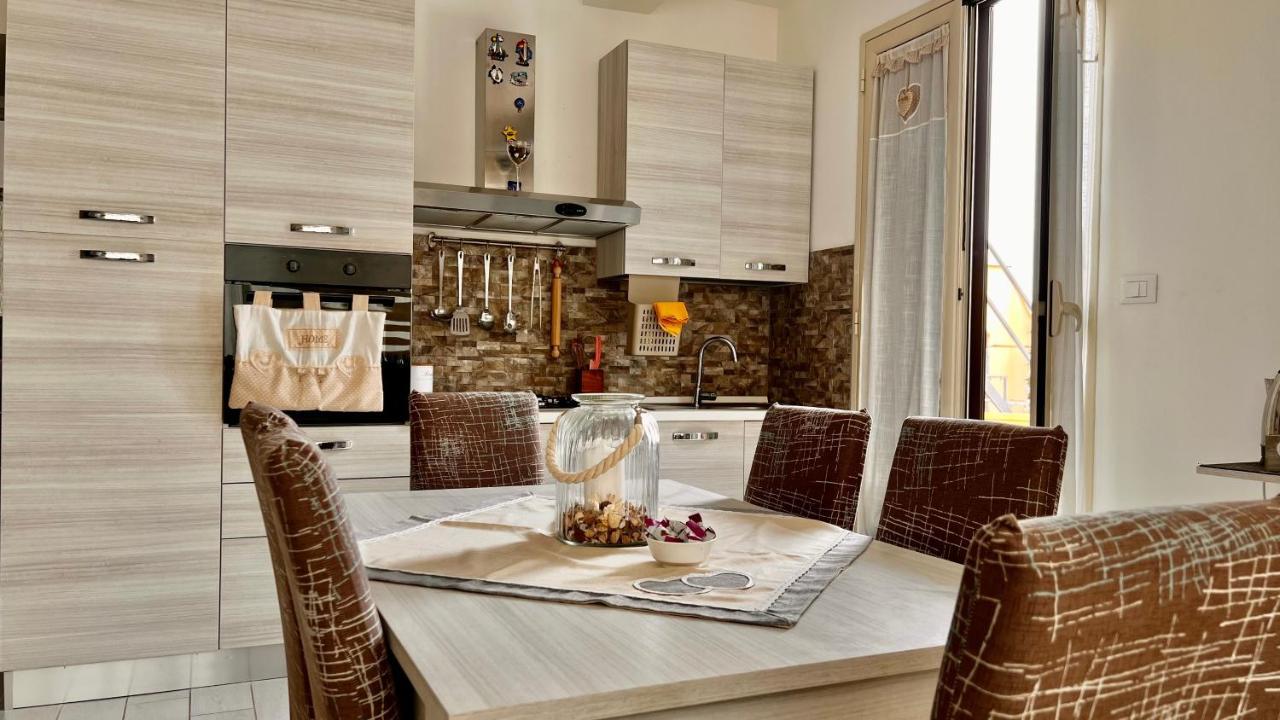 La Casetta Di Maria Apartman Santa Flavia Kültér fotó